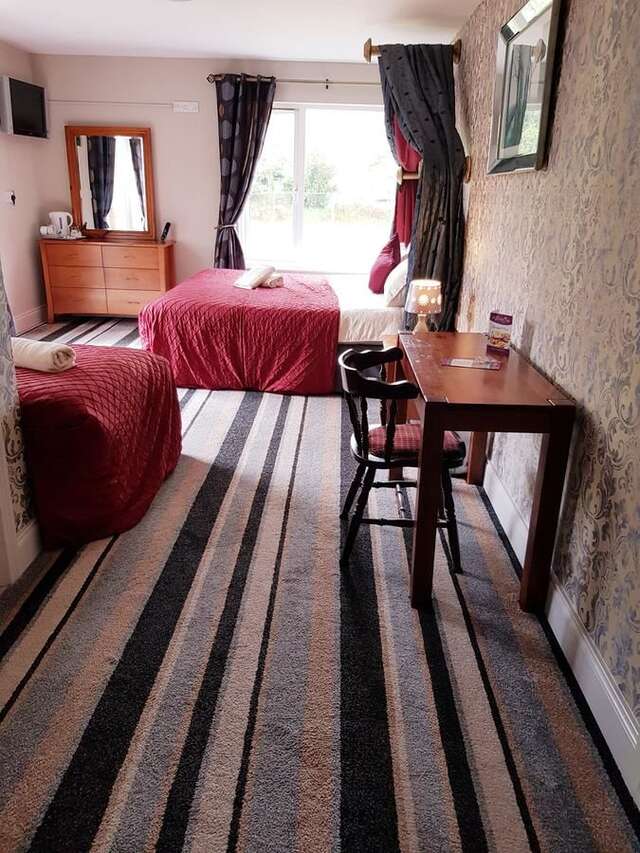 Отели типа «постель и завтрак» Killarney Inn Килларни-44